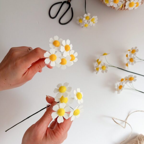 12 Felt flower daisy bouquet