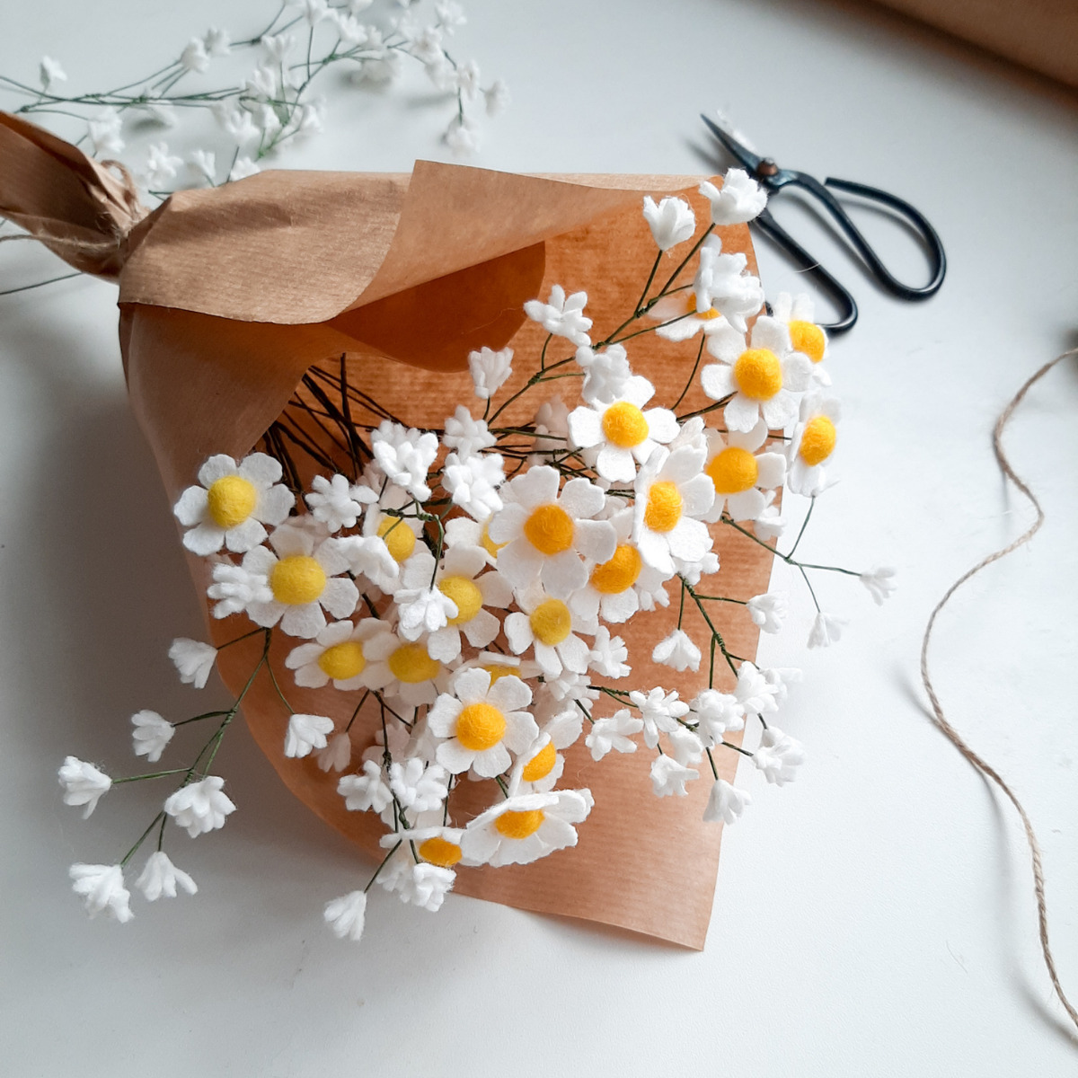 Felt mini bouquet with Personalised wooden tag - The Tsubaki