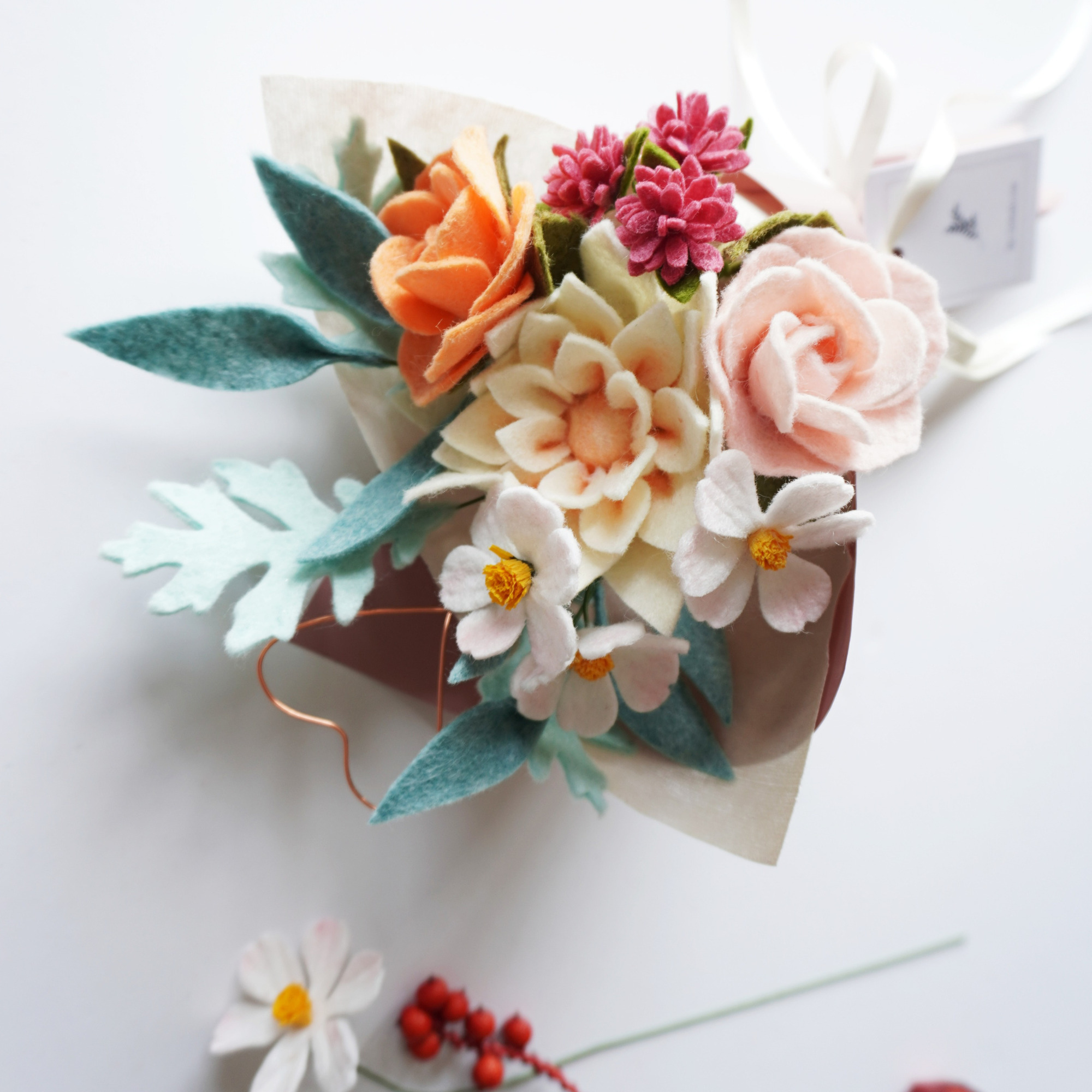 Mini flower bouquet with pastel flowers