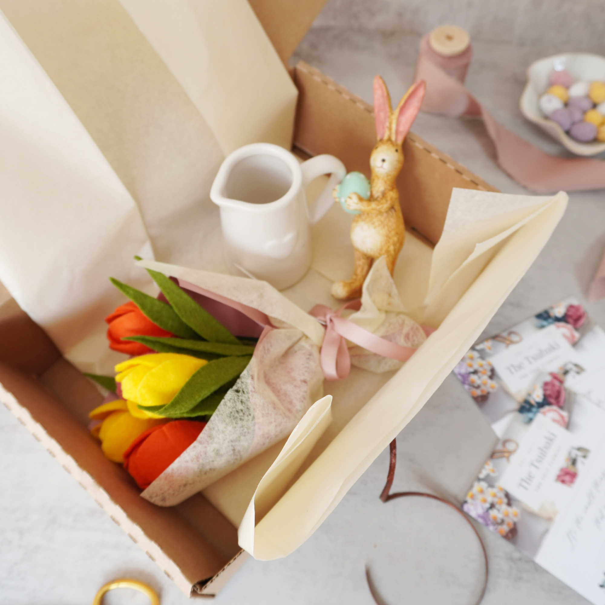 Easter Hamper felt flower Tulip bouquet with ceramic jar and a standing bunny - 8