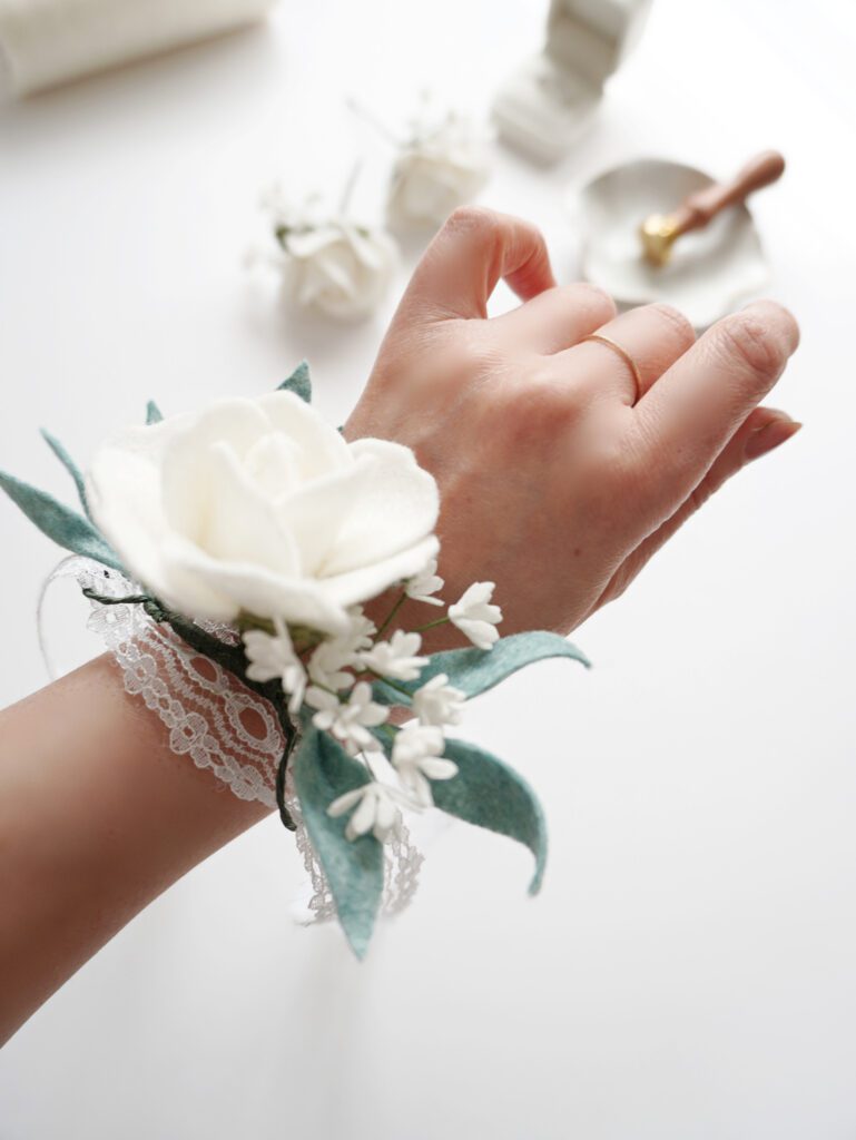simple felt white rose and baby's breath corsage