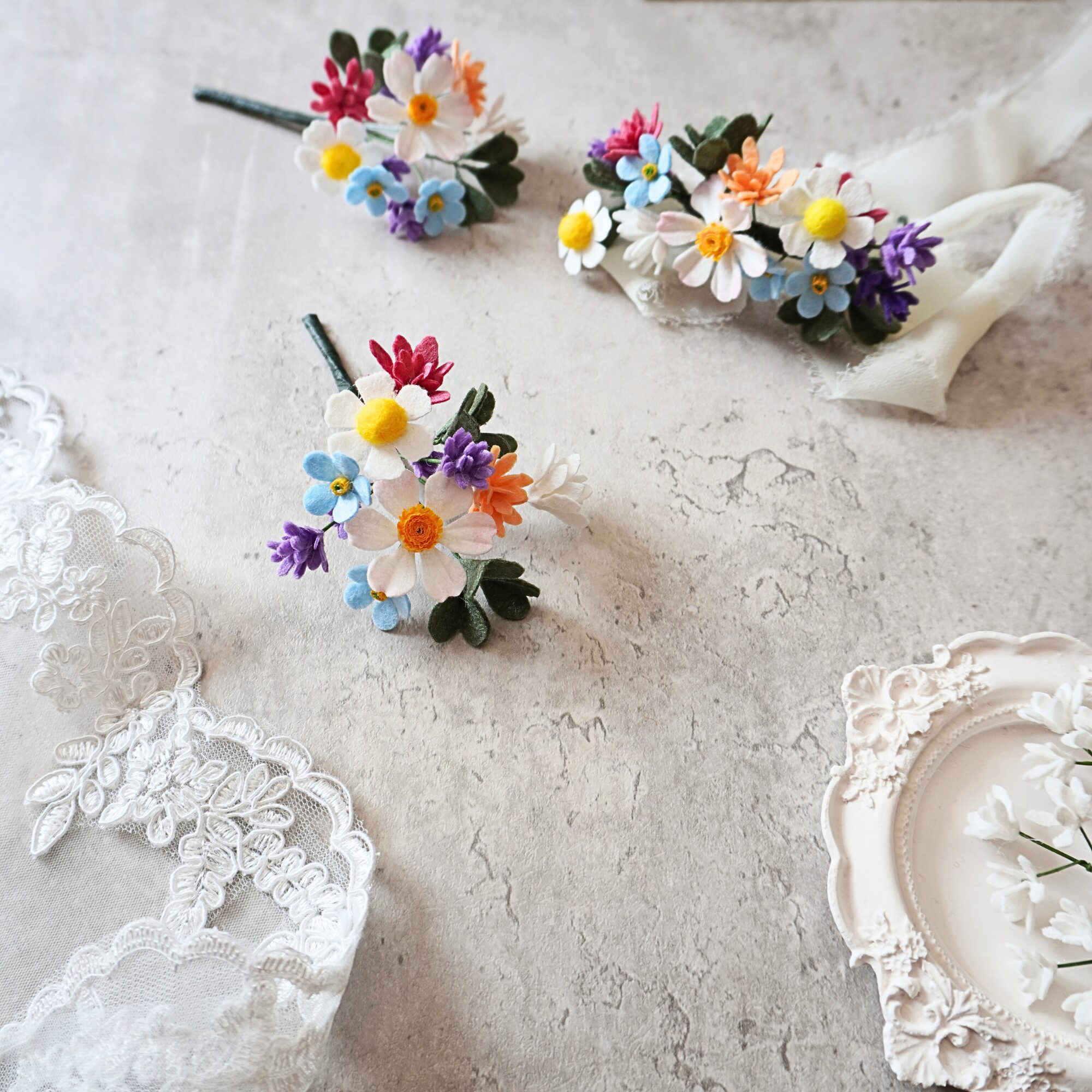 Wildflower corsage and boutonniere set image 3