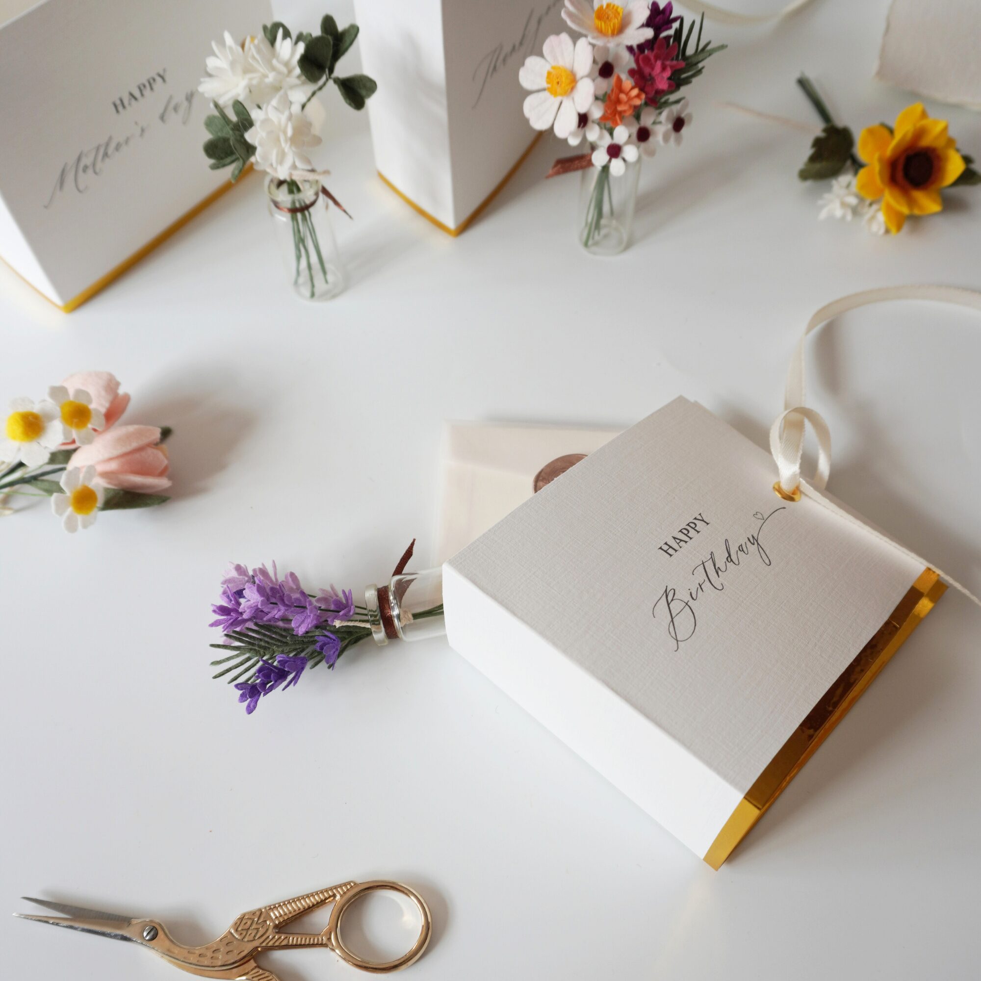 Greeting card with Felt tiny bouquet 2