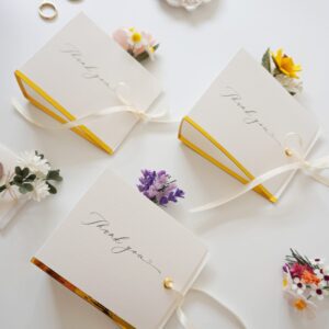 Greeting card with Felt tiny bouquet 3