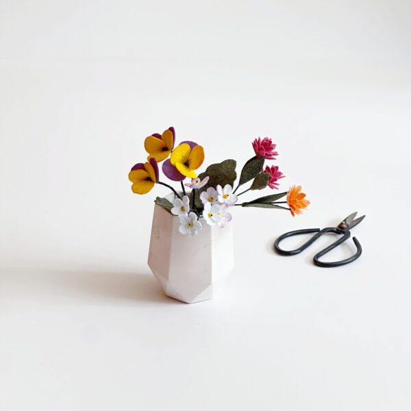 Pansy & Forget-Me-Not Felt Flower Bouquet in Pot – Mini Japandi Zen Decor | Handmade Wabi Sabi Arrangement