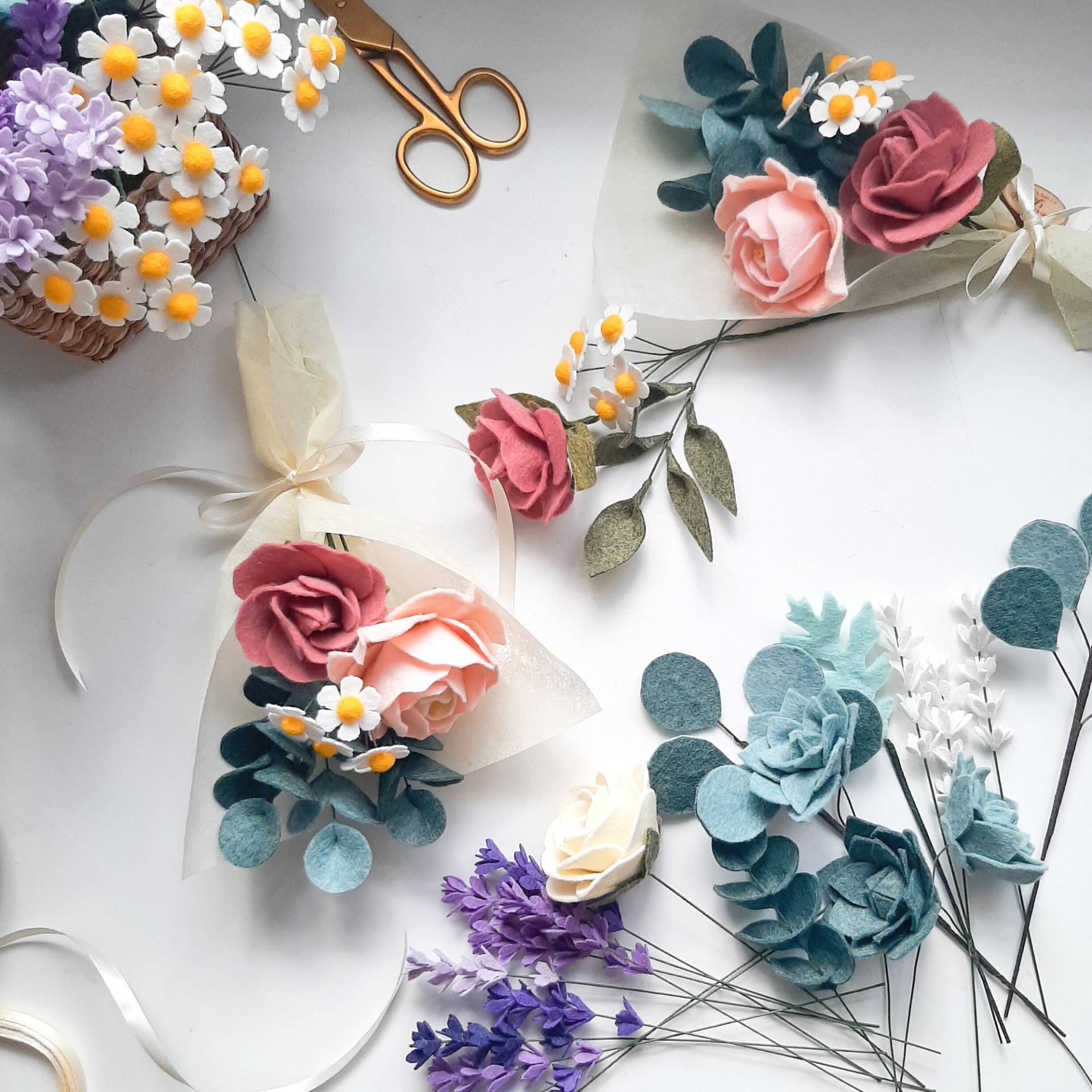 Felt Flowers - Stylish flower arrangements Handcrafted in the UK